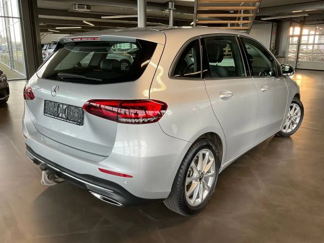 Mercedes-Benz B 200 4MATIC Progressive