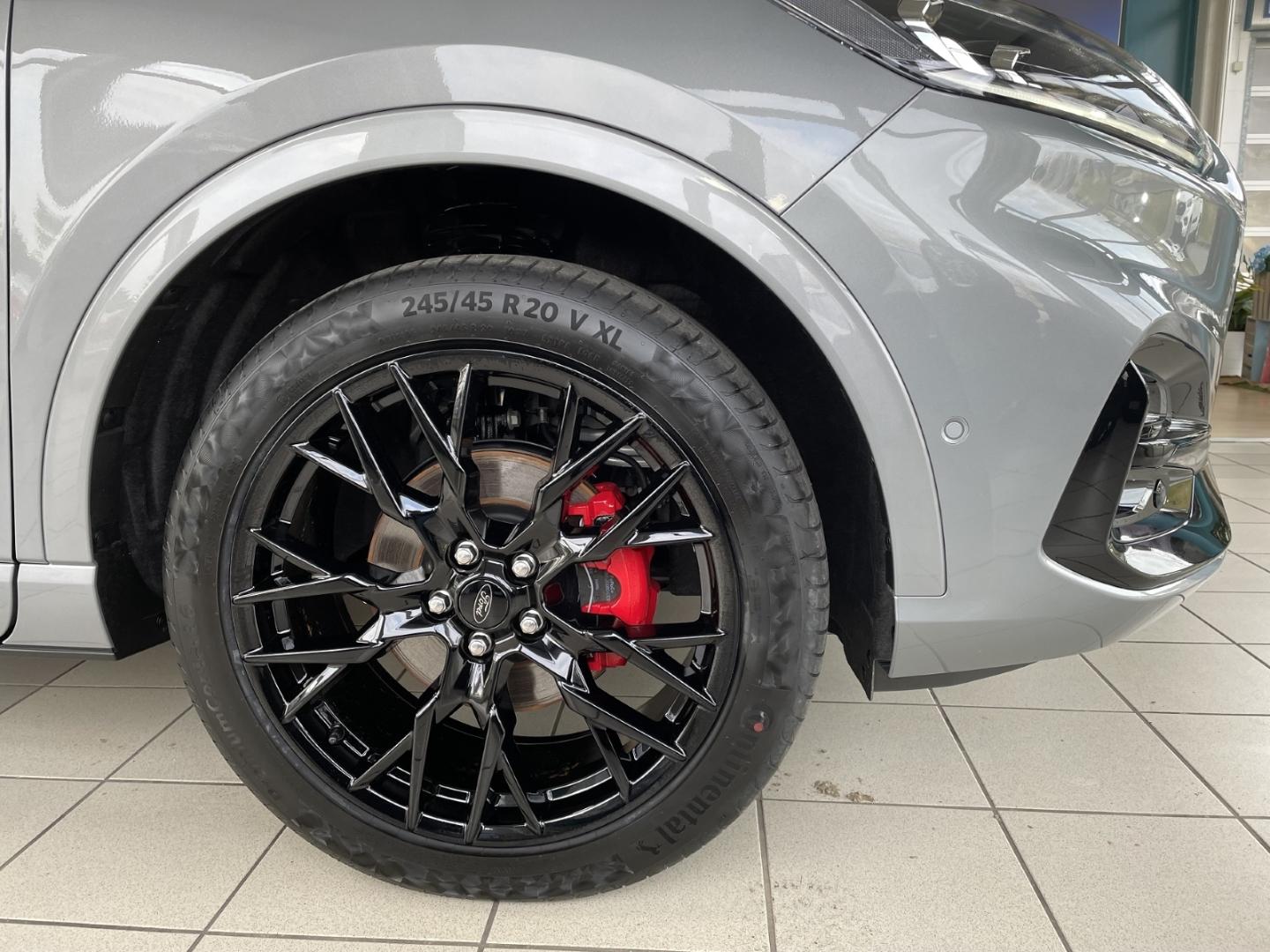 Ford Kuga Plug in Hybrid ST Line X