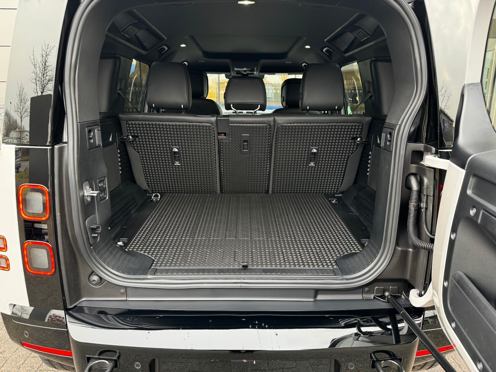 Land Rover Defender 110 Dynamic HSE