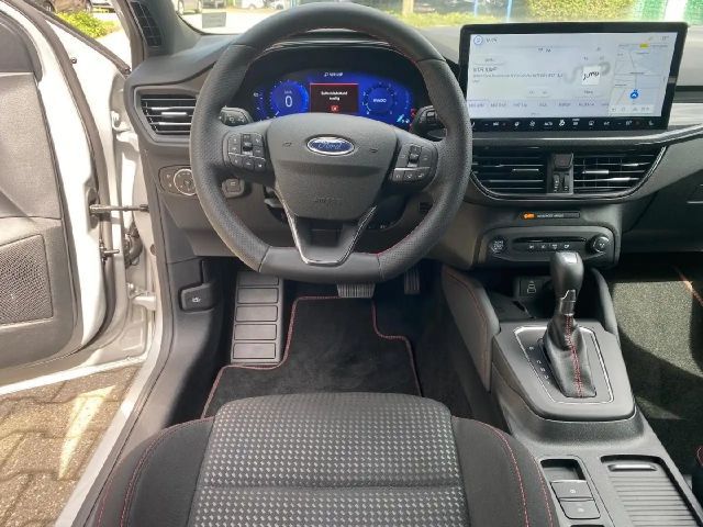 Ford Focus ST Line Wagon