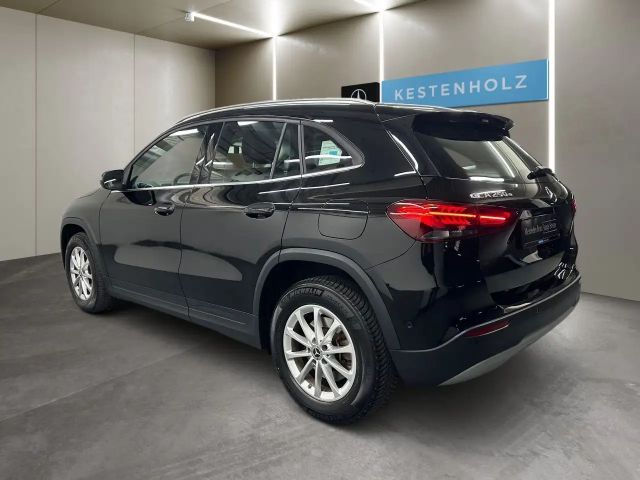 Mercedes-Benz GLA 250 GLA 250 e Style