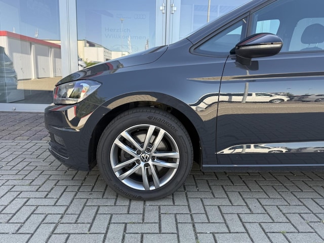 Volkswagen Touran 1.5 TSI DSG