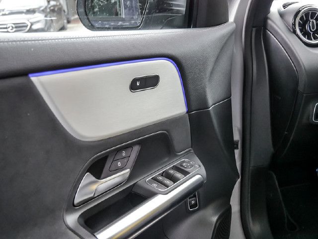 Mercedes-Benz GLA 200 GLA 200 d