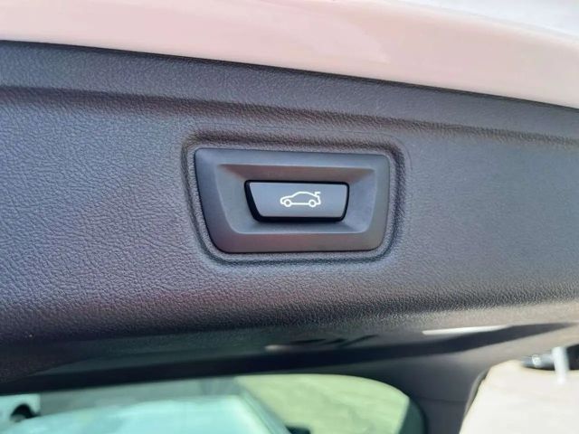 BMW 320 320e M-Sport Touring xDrive