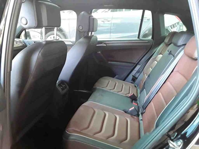 Volkswagen Tiguan BI-COLOUR*AHK*PANO*NAVI*MATRIX