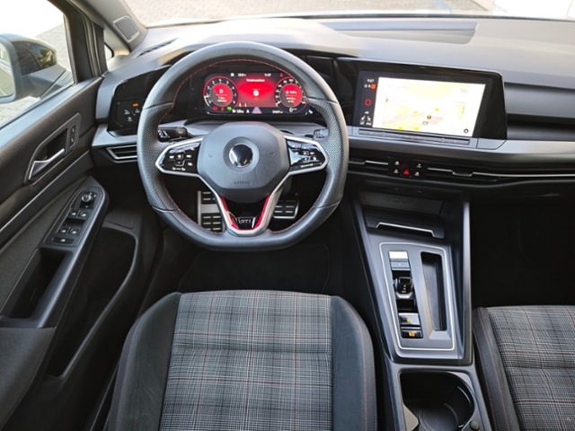 Volkswagen Golf 2.0 TSI DSG Golf VIII