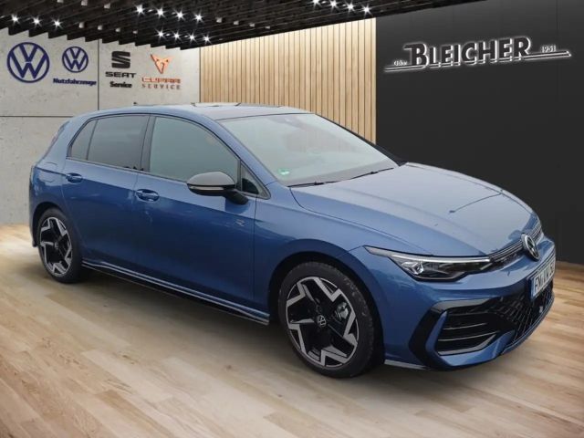 Volkswagen Golf 1.5 eTSI Golf VIII