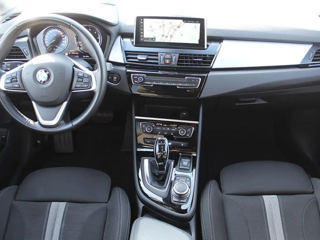 BMW 218 218d Gran Tourer Sport Line