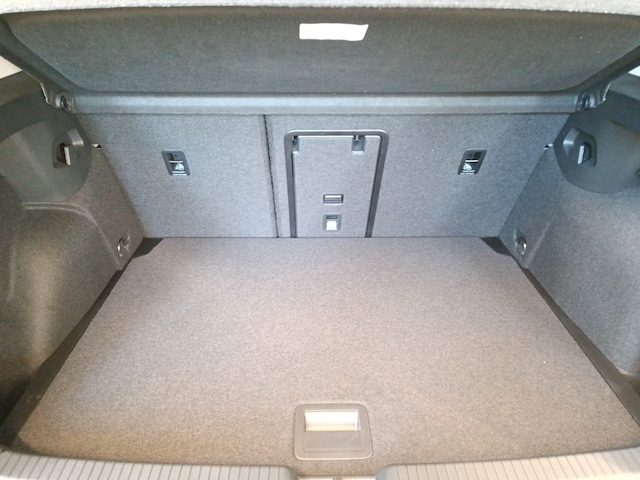 Volkswagen Golf 1.5 eTSI DSG Golf VIII