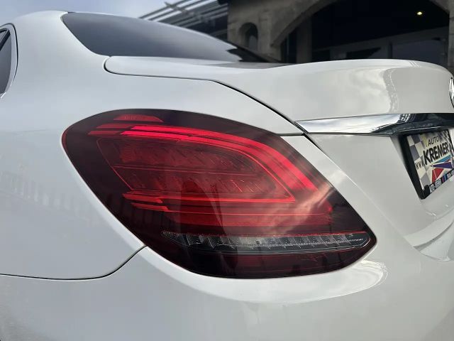 Mercedes-Benz C 220 4MATIC C 220 d Sedan