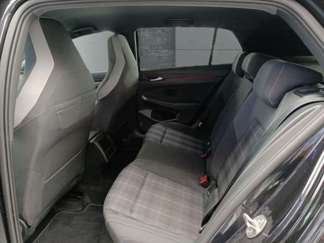 Volkswagen Golf 2.0 TDI DSG