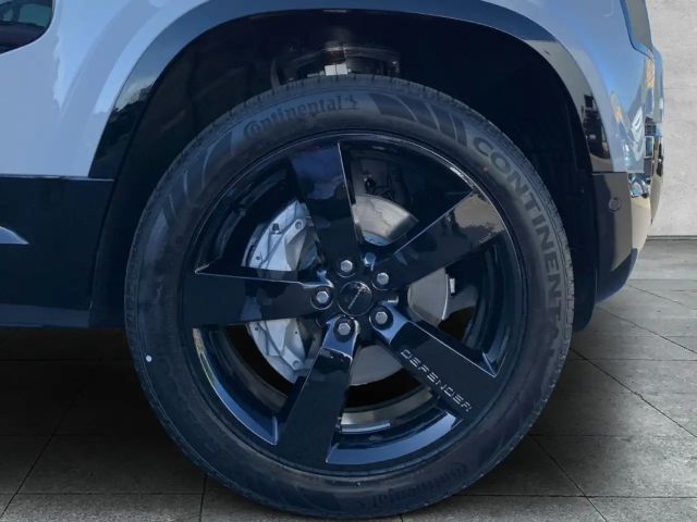 Land Rover Defender 110 Dynamic HSE