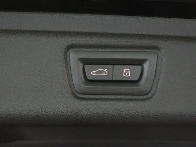 BMW 320 320e M-Sport Touring xDrive