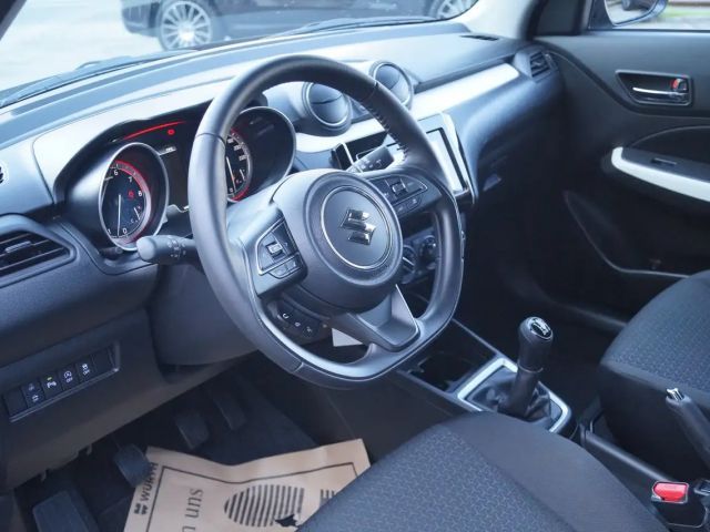 Suzuki Swift 4x2 DualJet Hybrid Shine