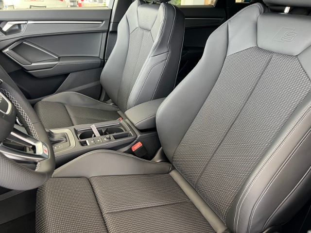 Audi Q3 35 TFSI S-Line S-Tronic