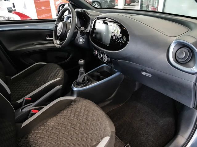 Toyota Aygo X Hatchback Play