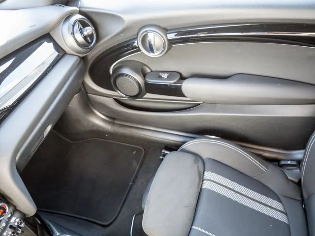 MINI Cooper John Cooper Works