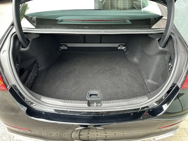 Mercedes-Benz C 300 AMG Line Sedan