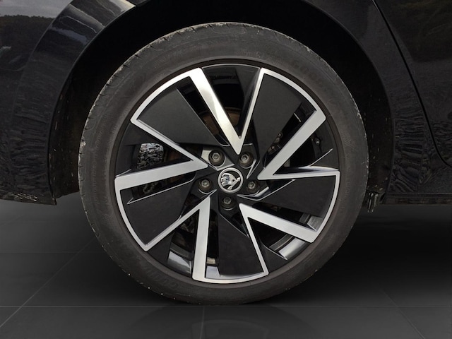 Skoda Octavia Clever Combi iV