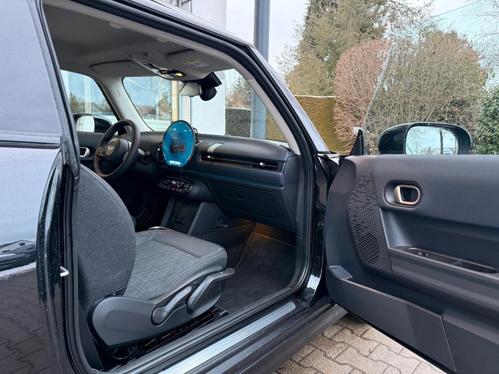 MINI Cooper Essential