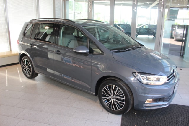 Volkswagen Touran Touran 1.5 TSI DSG Comfortline AHK, RFK, R2D,