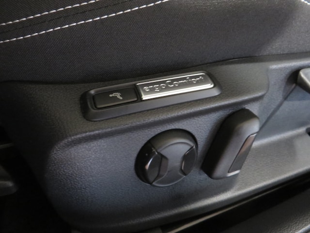 Volkswagen Passat 1.5 TSI Business DSG Variant