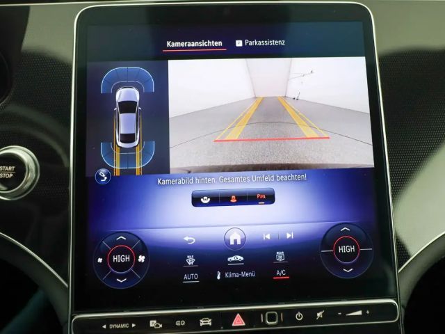 Mercedes-Benz EQE 300 Sedan