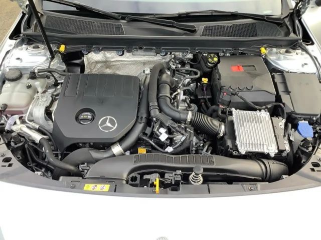 Mercedes-Benz CLA 180 Coupé Shooting Brake