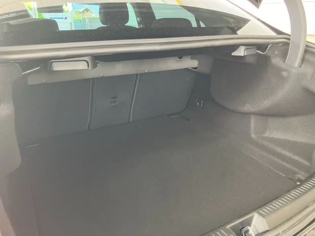 Mercedes-Benz A 180 A 180 d