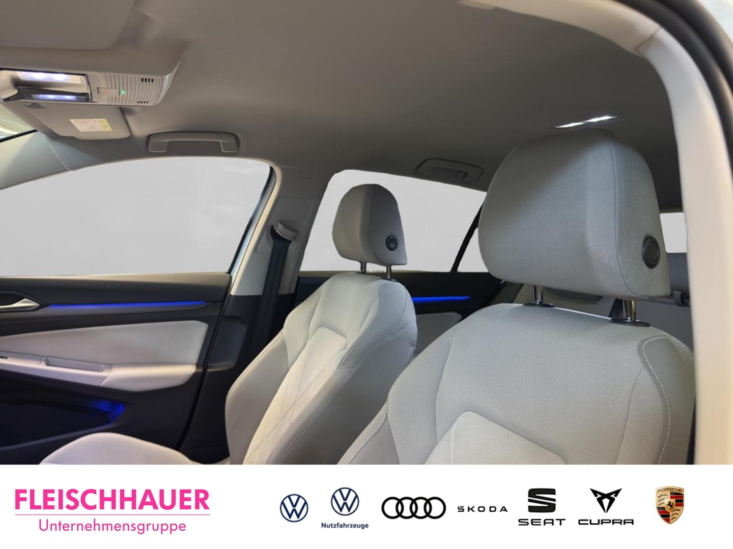 Volkswagen Golf 1.5 eTSI Golf VIII Style