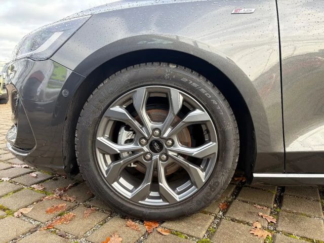 Ford Focus ST Line Wagon