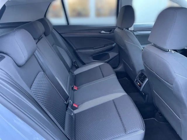 Volkswagen Golf DSG Life