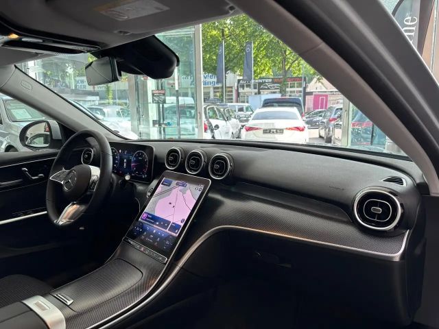 Mercedes-Benz C 200 Sedan