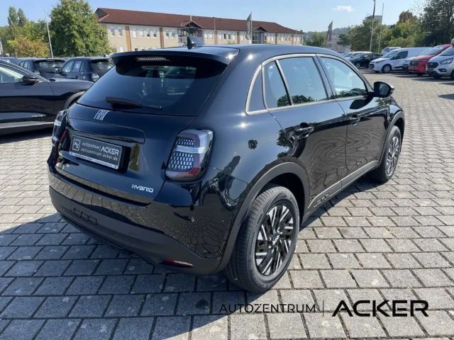 Fiat 600e Hybrid Sonderedition Kamera Shzg