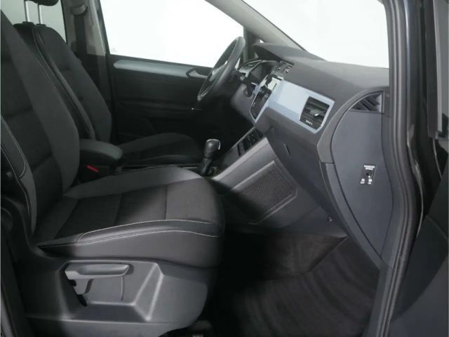 Volkswagen Touran 1.5 TSI DSG R-Line