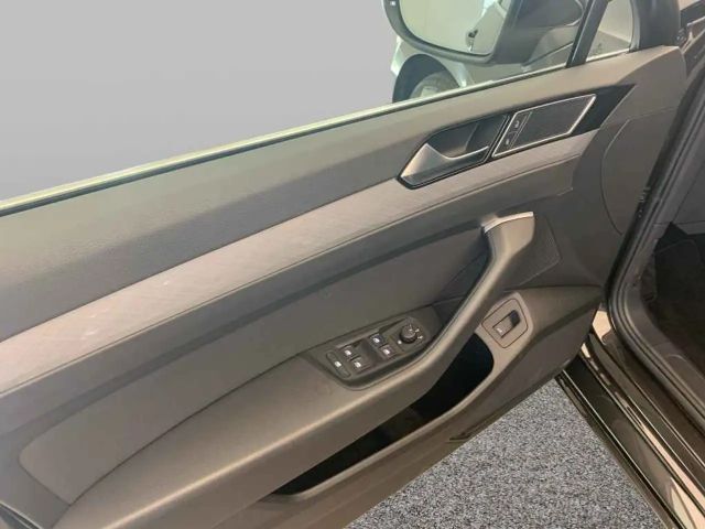 Volkswagen Passat Business DSG Variant
