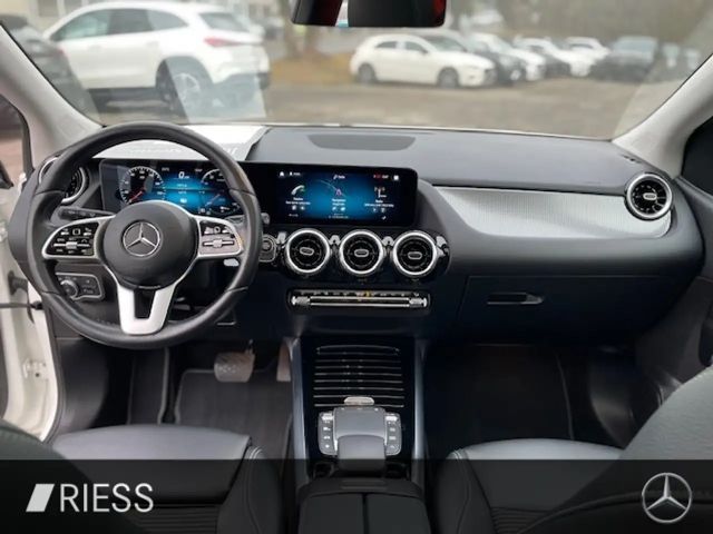 Mercedes-Benz B 250 B 250 e