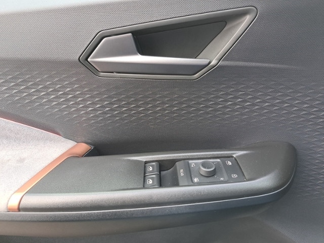 Cupra Born Born NAV KAM ACC 19' GJ-REIF 4xKAM LED PDC SHZ