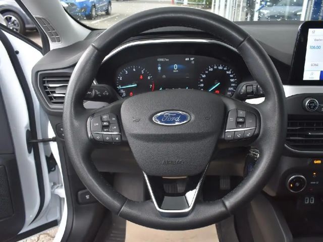 Ford Focus Cool & Connect