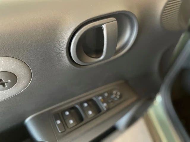 Hyundai INSTER Select