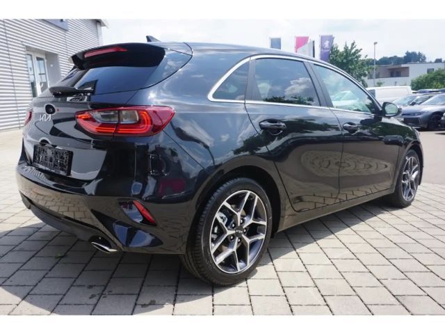 Kia Ceed 1.0T 100 Ultimate Edition Navi Kamera Indukt. 17''