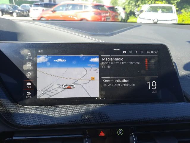 BMW 118 118i Sedan Sport Line