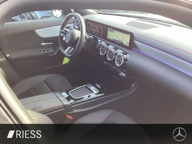 Mercedes-Benz CLA 200 AMG Line Coupé