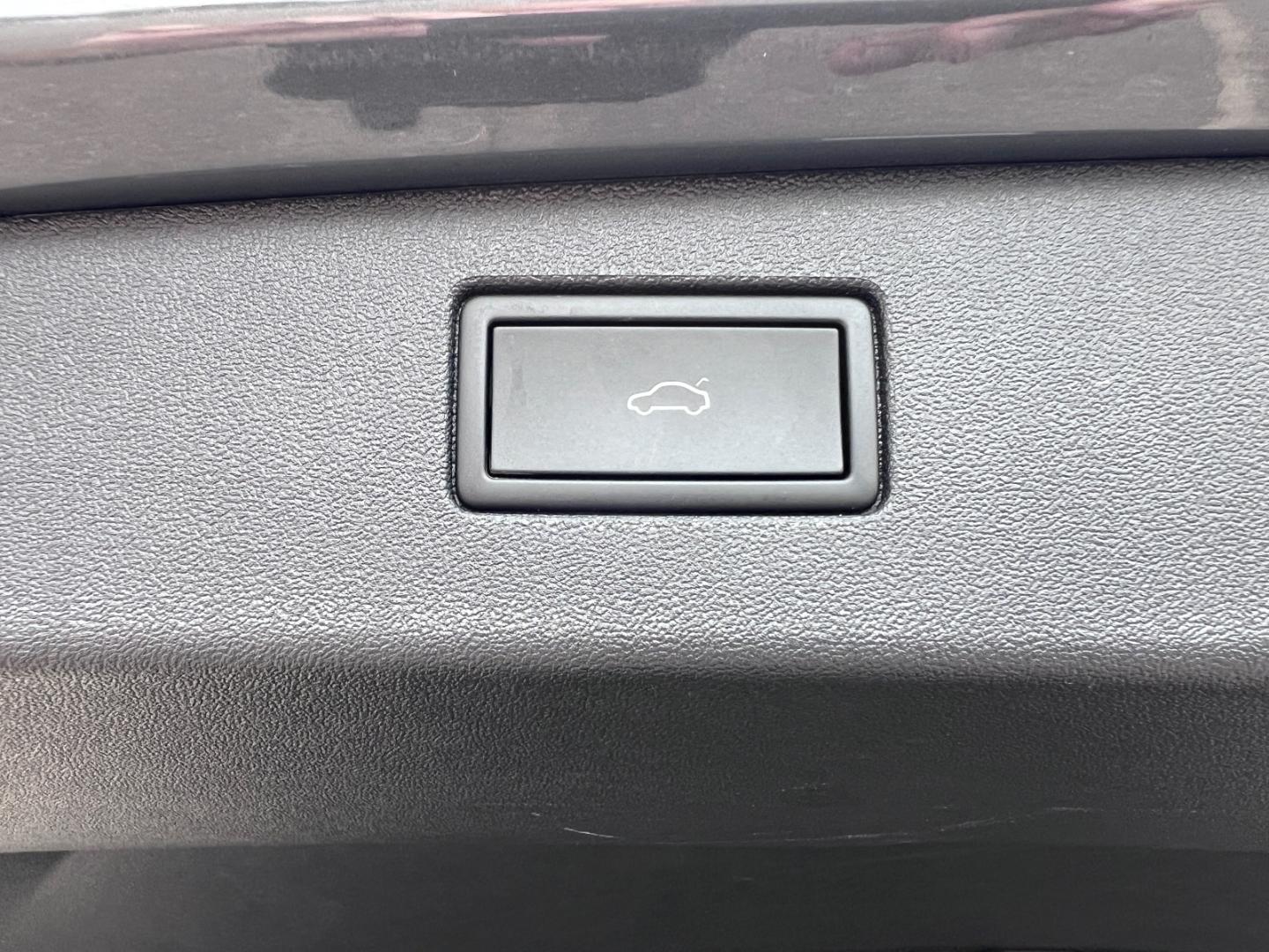 Volkswagen Tiguan 1.5 eTSI IQ.Drive R-Line