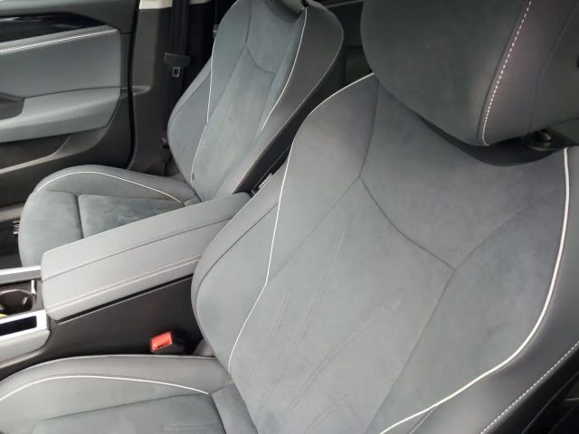 Volkswagen Passat 1.5 eTSI Business DSG Variant