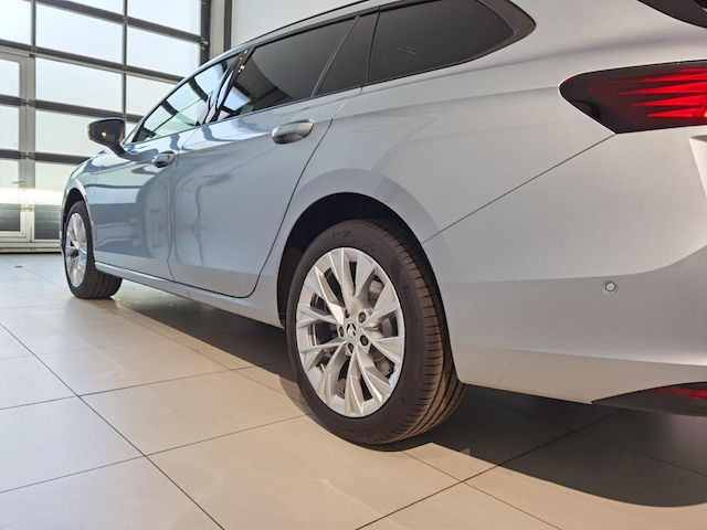 Skoda Superb 2.0 TDI Combi Selection