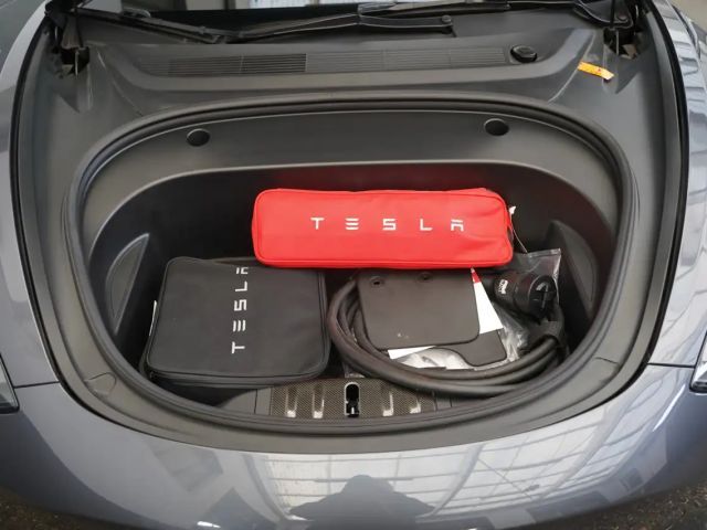 Tesla Model 3 Standard Range