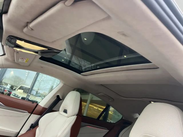 BMW M850 Coupé Gran Coupé Sedan xDrive