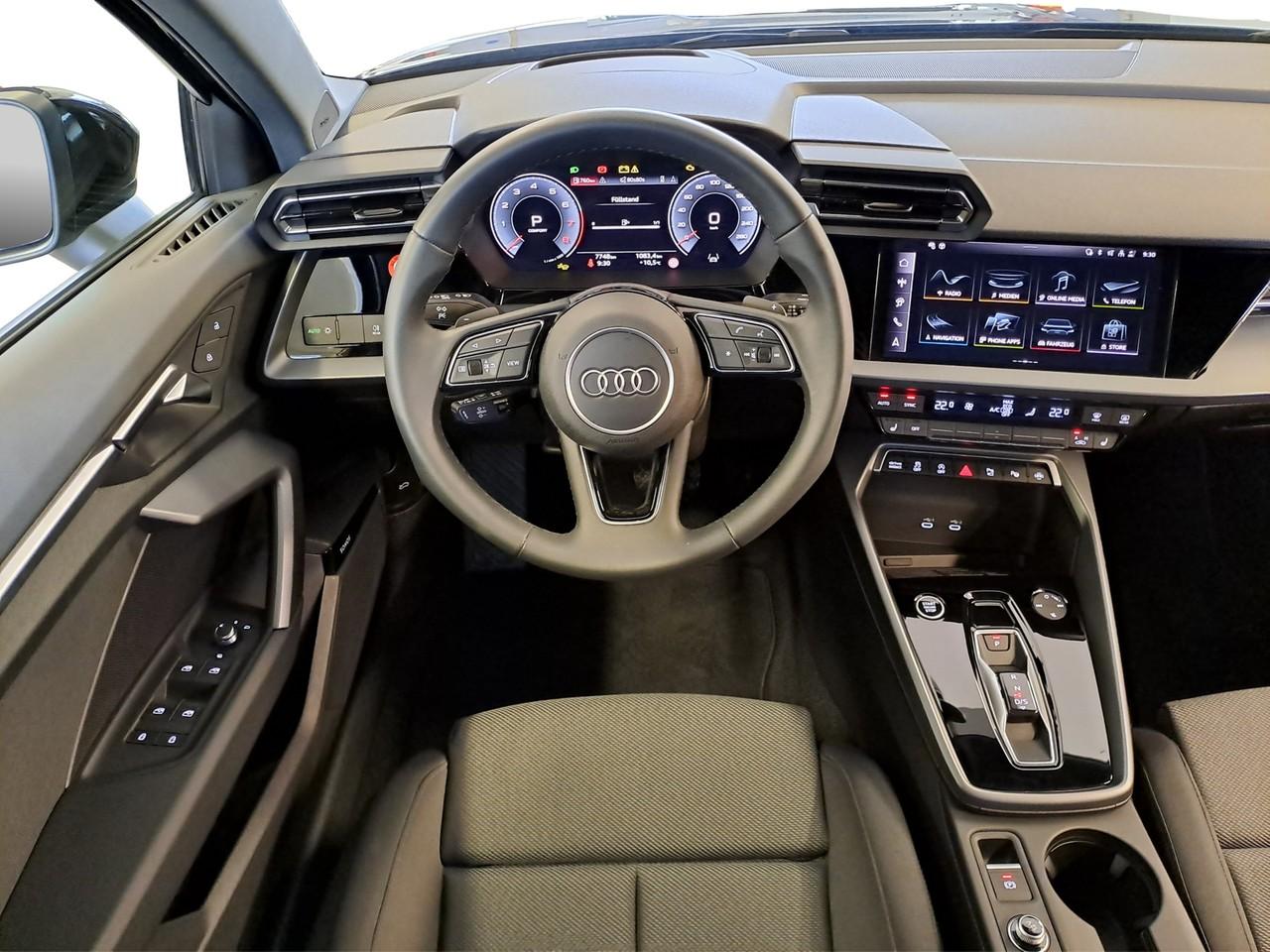 Audi A3 35 TFSI S-Line S-Tronic Sedan Sportback