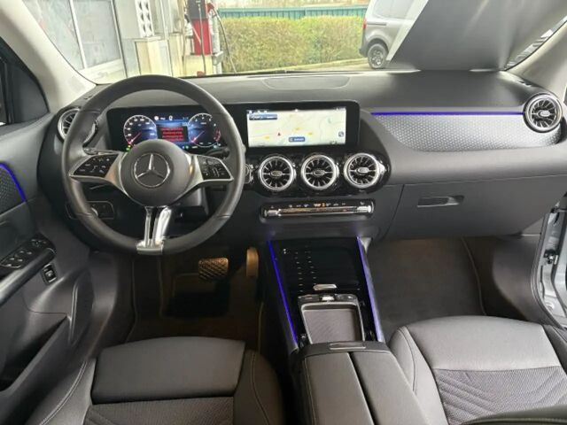 Mercedes-Benz GLA 200 Progressive